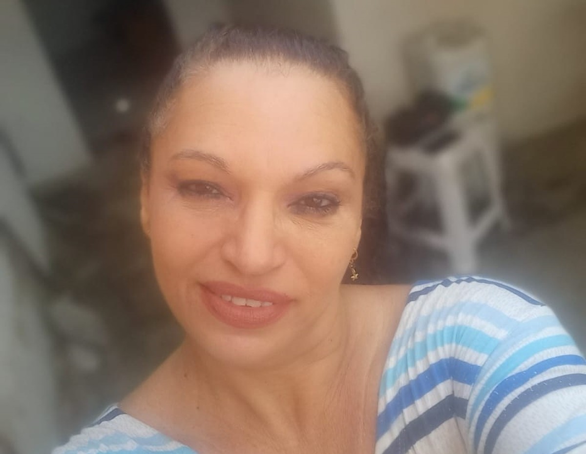 Mulher desaparece e família desconfia que alguém pode estar se passando por ela